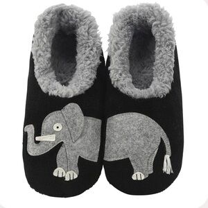 Snoozies elephant slippers, NWT, L, 9-10